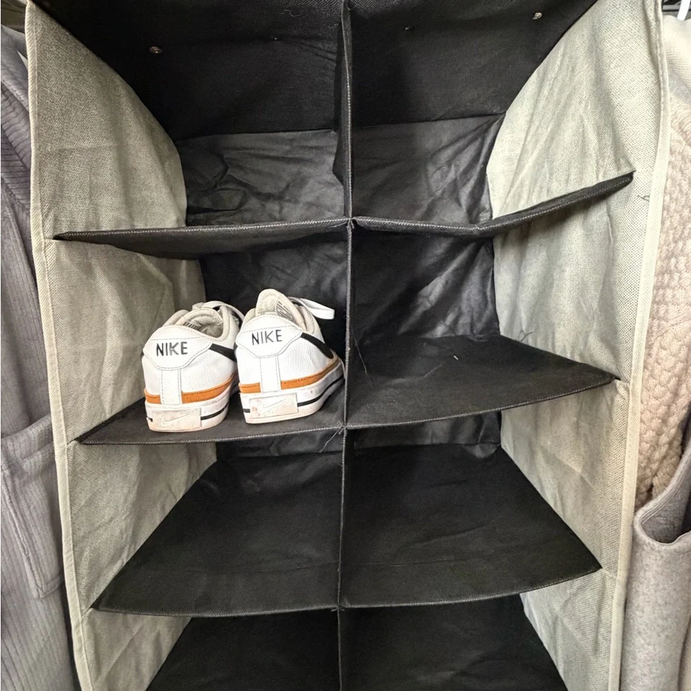 Hanging Closet shoe Organizer in Black and Gray